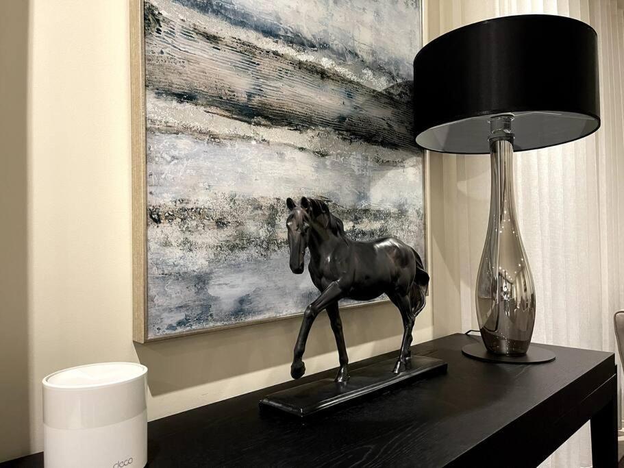 2Br Urban Vista Retreat Chcl F7 Apartman Chigwell Kültér fotó