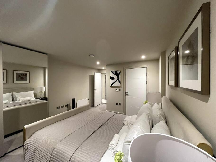 2Br Urban Vista Retreat Chcl F7 Apartman Chigwell Kültér fotó