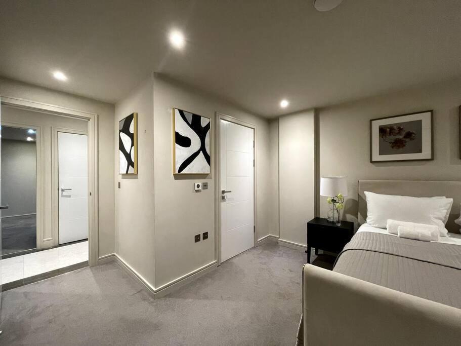 2Br Urban Vista Retreat Chcl F7 Apartman Chigwell Kültér fotó