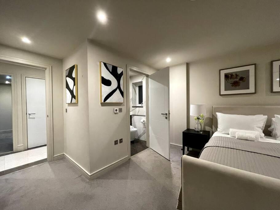 2Br Urban Vista Retreat Chcl F7 Apartman Chigwell Kültér fotó