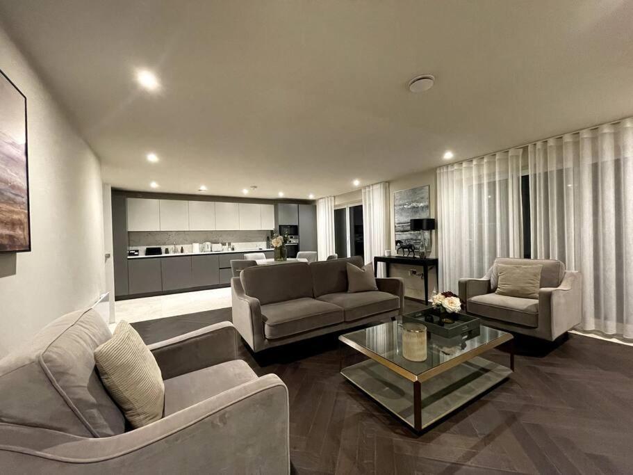 2Br Urban Vista Retreat Chcl F7 Apartman Chigwell Kültér fotó